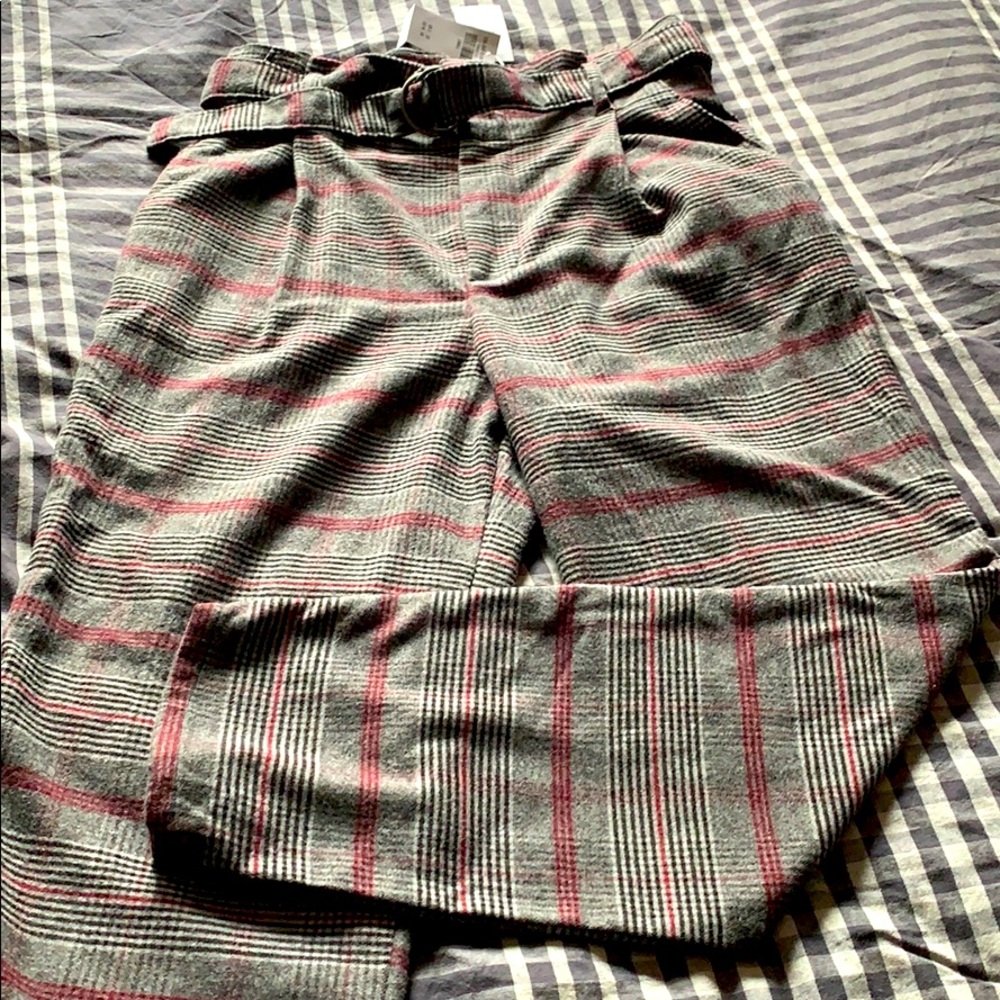 Hollister woman’s slacks